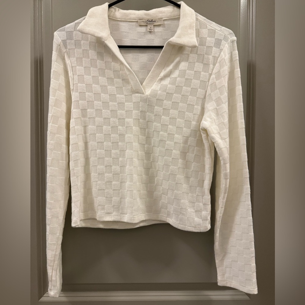 Elegant White Checkered Women's Top